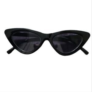 Wear me pro cat eye sunglasses